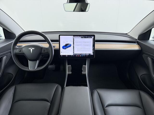 Tesla Model 3 SR+ 325PK LFP-Accu AutoPilot Leer Pano-Dak Adaptive Cruise Lmv 18" Camera's Elektr.-Stuur+Stoelen+Spiegels+Geheugen+Easy-Entry+Verwarmde stoelen Park assistent Pdc WIFI Ecc Lane-Assist Speed-Assist SOH 90% Ecc Navi Led DAB Voorverwarmen interieur via App 
