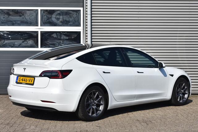 Tesla Model 3 LONG RANGE AWD 75KWH / PANO / LEDER / LONGE RANGE