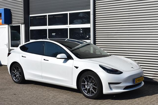Tesla Model 3 LONG RANGE AWD 75KWH / PANO / LEDER / LONGE RANGE