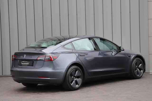 Tesla Model 3 RWD Plus 60 kWh | 283PK | Panoramadak | Stoel/Stuurverw. | Autopilot | Led | Standkachel | 2022.
