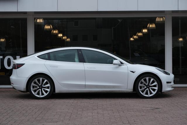 Tesla Model 3 Long Range AWD 75 kWh | Auto Pilot | Panoramadak | Stoelverwarming