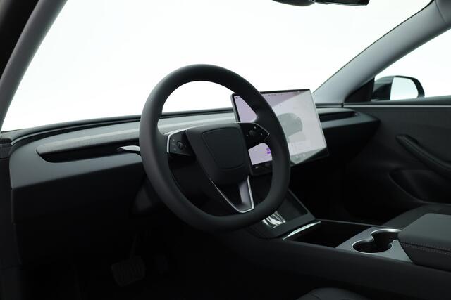 Tesla Model 3 Standard RWD 60 kWh | Pano | Camera | Stoelverw. | Navi | Elek. Stoelen | CarPlay |