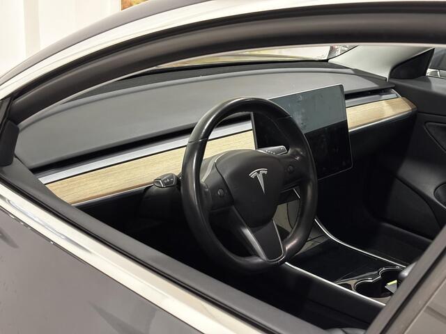 Tesla Model 3 Long Range AWD 75 kWh | 19 inch Lichtmetalen velgen | Autopilot | SOH 81% |