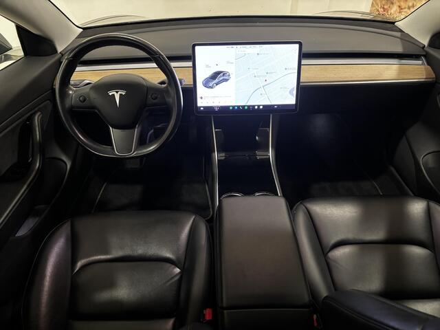 Tesla Model 3 Long Range AWD 75 kWh | 19 inch Lichtmetalen velgen | Autopilot | SOH 81% |