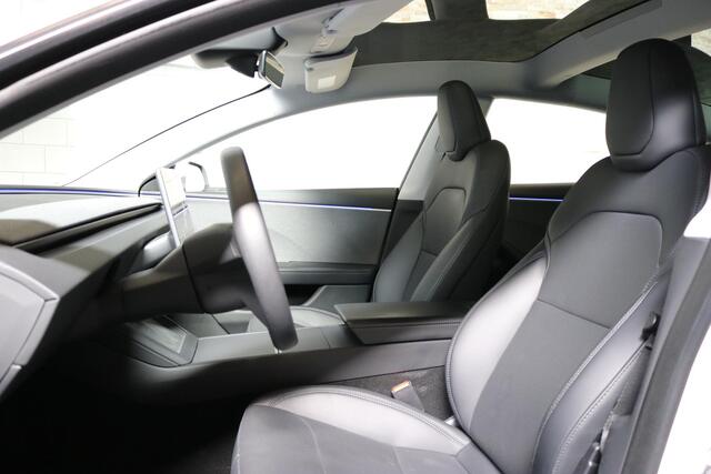 Tesla Model 3 RWD 60 kWh | RWD PREMIUM | AUTOPILOT | STOELVENTILATIE | STOELVERW. V + A | NL AUTO |