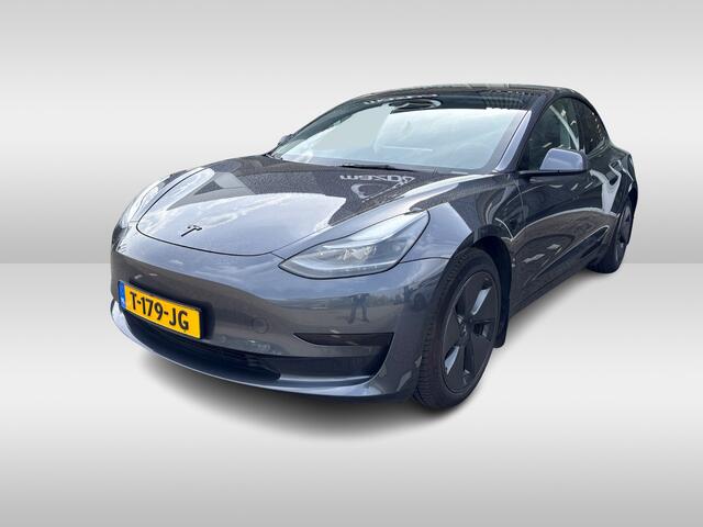 Tesla Model 3 Standard RWD Plus 60 kWh / SOH 90% / FACELIFT / Warmtepomp / Autopilot / Panoramadak / Camera / Leder / 18'' / Leder / Premium Audio