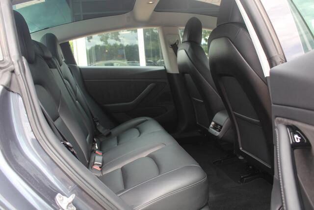 Tesla Model 3 Standard RWD Plus 60 kWh / SOH 90% / FACELIFT / Warmtepomp / Autopilot / Panoramadak / Camera / Leder / 18'' / Leder / Premium Audio