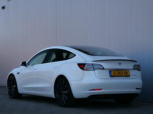 Tesla Model 3 Performance AWD 75 kWh 462 Pk Automaat Navigatie / Camera's / Leer / Pano-dak / 20 inch / SOH 90,5 %