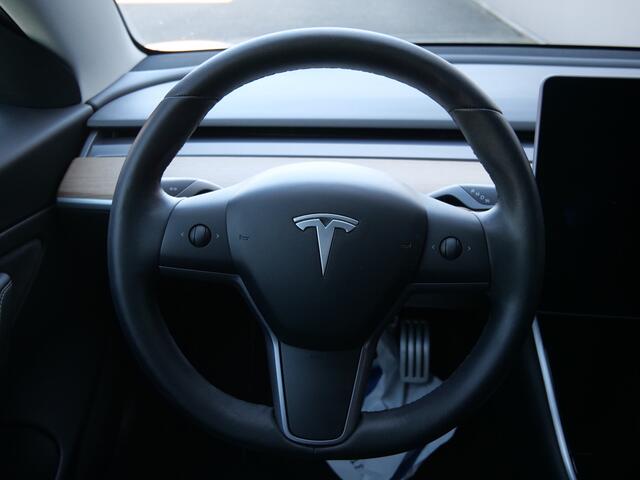 Tesla Model 3 Performance AWD 75 kWh 462 Pk Automaat Navigatie / Camera's / Leer / Pano-dak / 20 inch / SOH 90,5 %