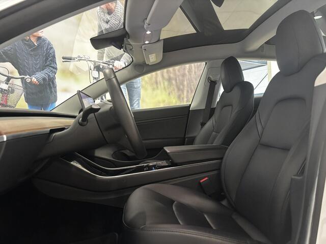Tesla Model 3 Performance AWD 75 kWh | 89% SOH | Accu Refurbished | Lichtmetalen velgen | Autopilot