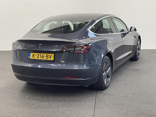 Tesla Model 3 Standard RWD Plus 60 kWh SOH 93% Airco ECC Navigatie Parkeersensoren Camera Adaptive Cruise Leder Panoramadak