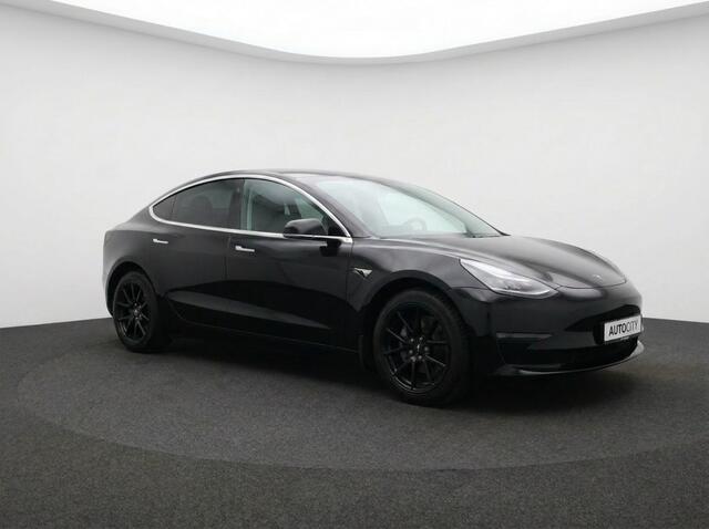 Tesla Model 3 Standerd RWD Plus 60 kWh Autopilot l Pano | Leder | Stoelverwarm