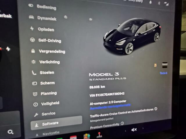 Tesla Model 3 Standerd RWD Plus 60 kWh Autopilot l Pano | Leder | Stoelverwarm