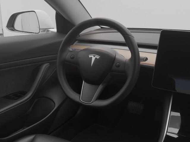 Tesla Model 3 Standard RWD Plus 60 kWh | PANO | CAMERA | STOELVERW.