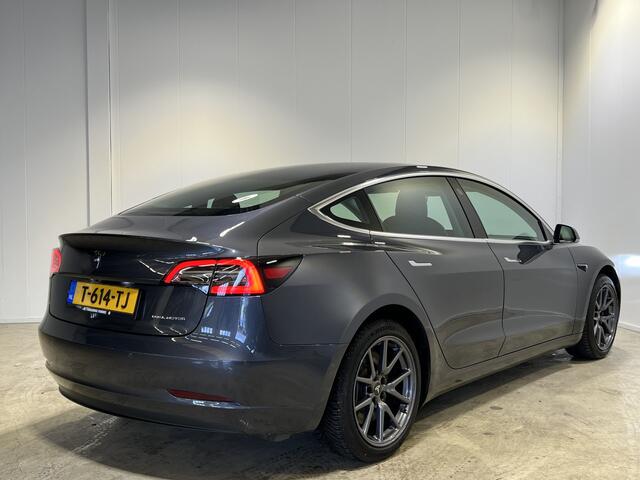 Tesla Model 3 Long Range AWD 75 kWh | Full Self-Driving | LM Velgen 18" | Voorstoelen + Achterbank Verwarmd | Panoramadak | Cruise Control | Airco |