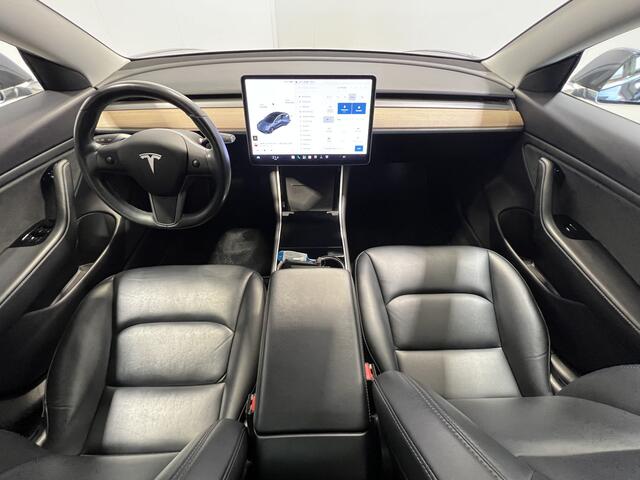Tesla Model 3 Long Range AWD 75 kWh | Full Self-Driving | LM Velgen 18" | Voorstoelen + Achterbank Verwarmd | Panoramadak | Cruise Control | Airco |