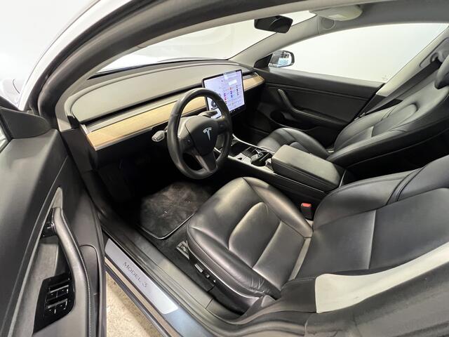 Tesla Model 3 Long Range AWD 75 kWh | Full Self-Driving | LM Velgen 18" | Voorstoelen + Achterbank Verwarmd | Panoramadak | Cruise Control | Airco |