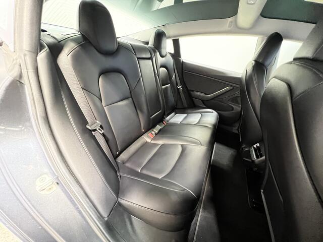 Tesla Model 3 Long Range AWD 75 kWh | Full Self-Driving | LM Velgen 18" | Voorstoelen + Achterbank Verwarmd | Panoramadak | Cruise Control | Airco |