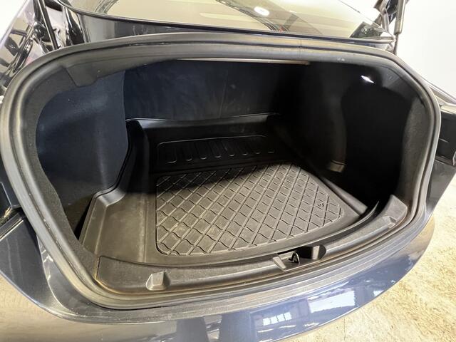 Tesla Model 3 Long Range AWD 75 kWh | Full Self-Driving | LM Velgen 18" | Voorstoelen + Achterbank Verwarmd | Panoramadak | Cruise Control | Airco |