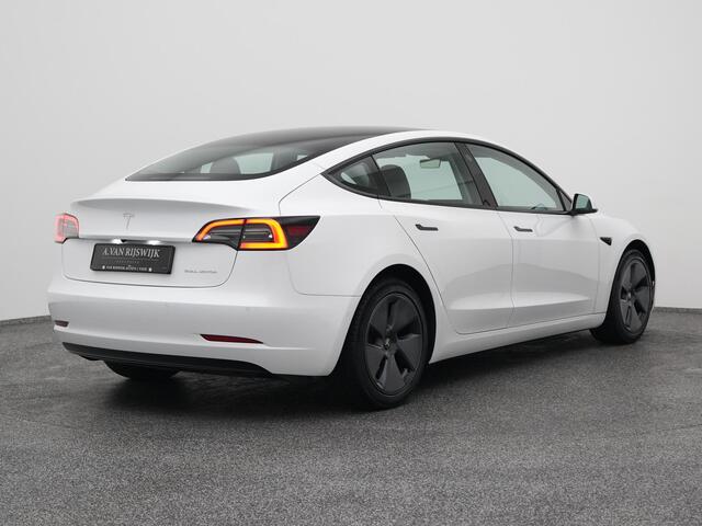 Tesla Model 3 Long Range AWD 75 kWh | PANO | CAMERA | AUTOPILOT | STOEL- EN STUURVERW.