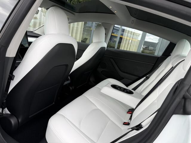 Tesla Model 3 Long Range AWD 75 kWh Pano/ Autopilot/ Wit Leder