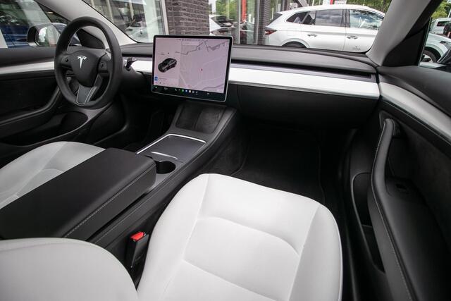 Tesla Model 3 Long Range AWD 75 kWh | 19" Velgen