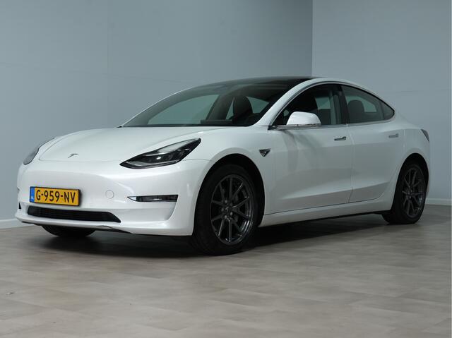 Tesla Model 3 Long Range AWD 75 kWh / 1e Eigenaar! / Trekhaak / Panoramadak Lings bak