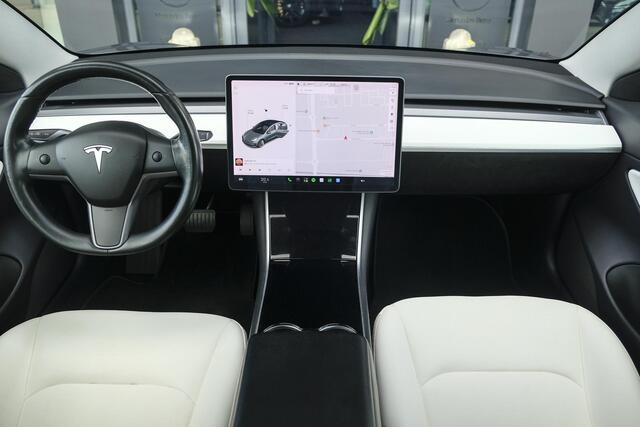 Tesla Model 3 Long Range 351pk AWD 75 kWh *BTW* Panoramadak 19" LMV Sport Autopilot