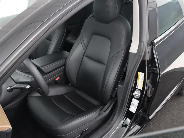Tesla Model 3 Long Range AWD 75 kWh | SOH 88,8% | Panoramadak | Leder | Memory | Stuur/stoel verwarming | Achterbank verwarming | Adaptive cruise | Climate control