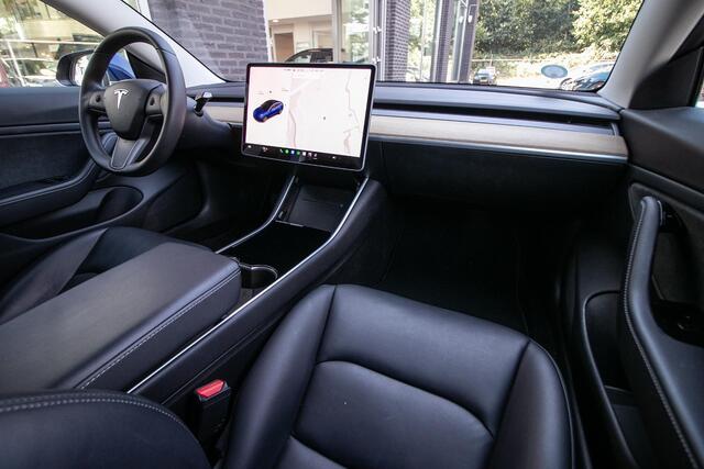 Tesla Model 3 Long Range AWD 75 kWh | Leer | Pano Dak | Trekhaak |