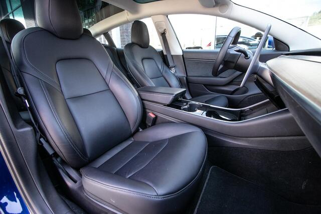 Tesla Model 3 Long Range AWD 75 kWh | Leer | Pano Dak | Trekhaak |