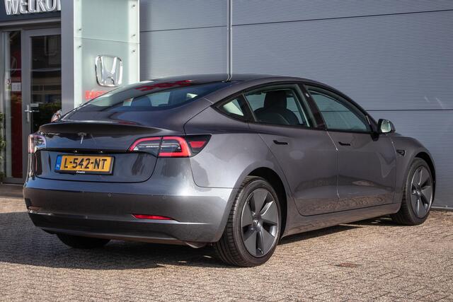 Tesla Model 3 Standard RWD Plus 60 kWh