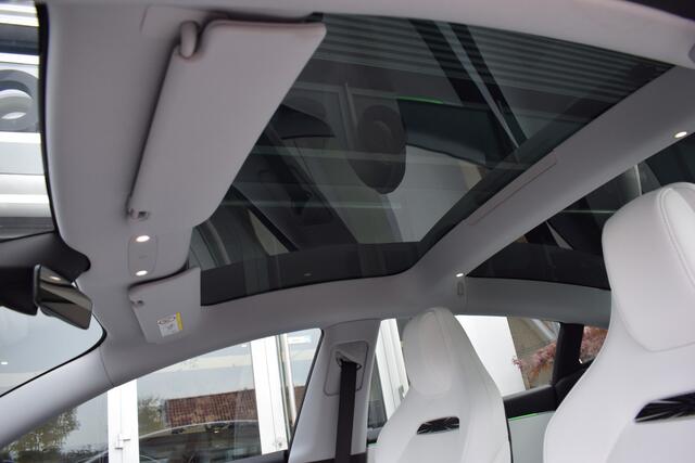 Tesla Model 3 Performance AWD 78 kWh Unieke auto! Slechts 3000km!