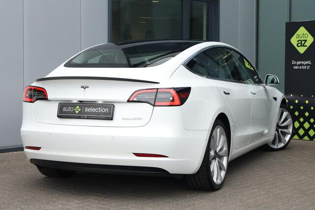Tesla Model 3 Performance AWD 75 kWh / SoH 87,6% / Panoramadak / Camera