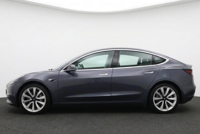 Tesla Model 3 Long Range AWD 75kWh Trekhaak | Pano | Autopilot FSD | NL auto met NAP
