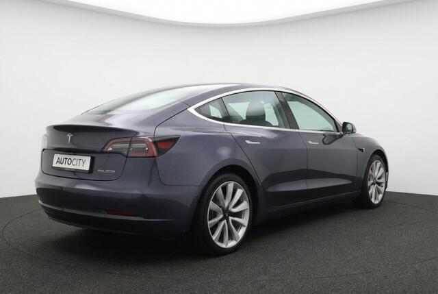 Tesla Model 3 Long Range AWD 75kWh Trekhaak | Pano | Autopilot FSD | NL auto met NAP