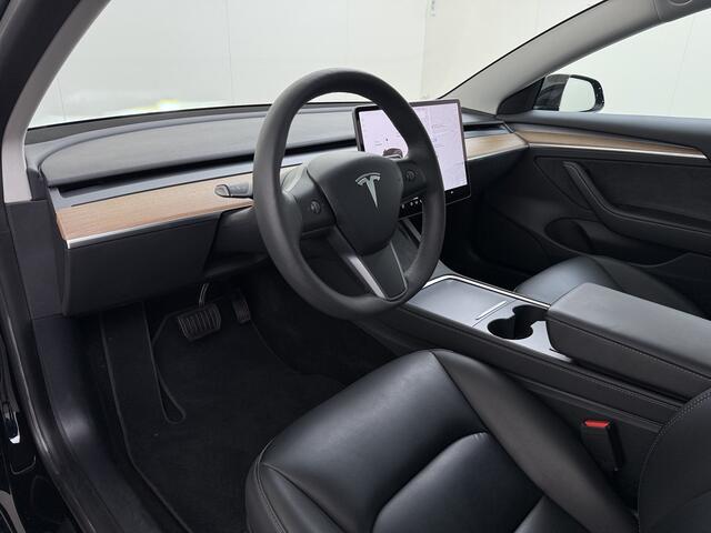 Tesla Model 3 RWD 60kWh Warmtepomp LFP-Accu SOH 91% Traffic Aware Cruise Control+Autom.Sturen Camera's Navi Ecc Stoel+Stuurverwarming Elek.Achterklep Lmv 19" AMD Ryzen(TM) Elek.Stoelen+Memory Isofix Regen-Lichtsensor 1e Eigenaar Origineel Nederlandse Auto