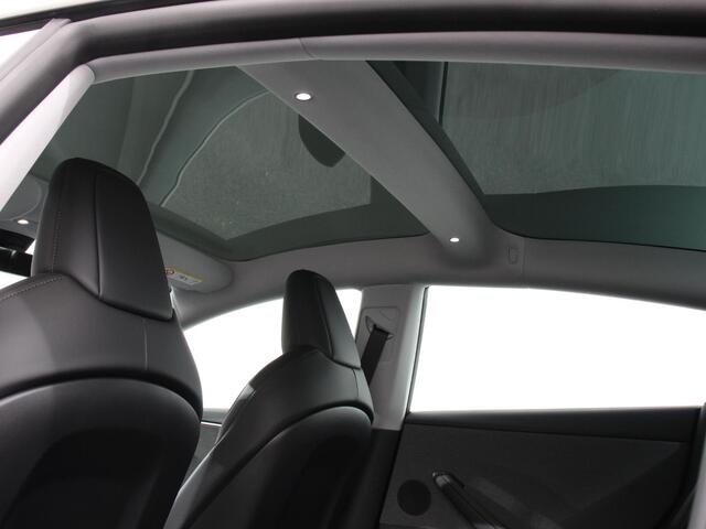 Tesla Model 3 RWD 60 kWh 534KM LFP Autopilot Panorama Warmtepomp Stoel/Stuurverwarming Full LED PDC VA+ Camera
