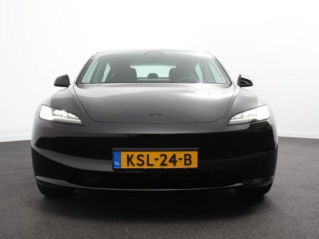 Tesla Model 3 RWD 60 kWh 534KM LFP Autopilot Panorama Warmtepomp Stoel/Stuurverwarming Full LED PDC VA+ Camera