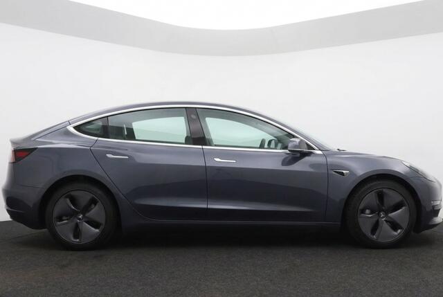 Tesla Model 3 Long Range AWD 86% SOH l 75kWh | Autopilot | Nappa Leder inbouw | Origineel NL auto
