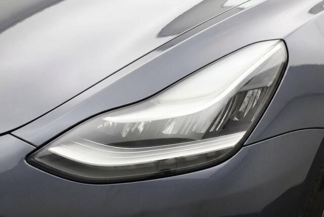 Tesla Model 3 Long Range AWD 86% SOH l 75kWh | Autopilot | Nappa Leder inbouw | Origineel NL auto