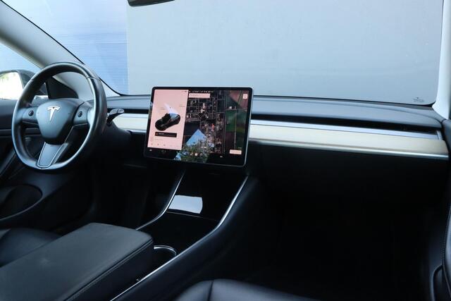 Tesla Model 3 Long Range AWD 75 kWh | SOH 88,6% | Lichtmetalen Velgen | Basic Autopilot | Trekhaak