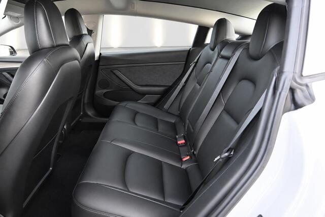 Tesla Model 3 Performance AWD 75 kWh Parelmoer, All-in prijs incl. 12 mnd. Bovag Garantie!