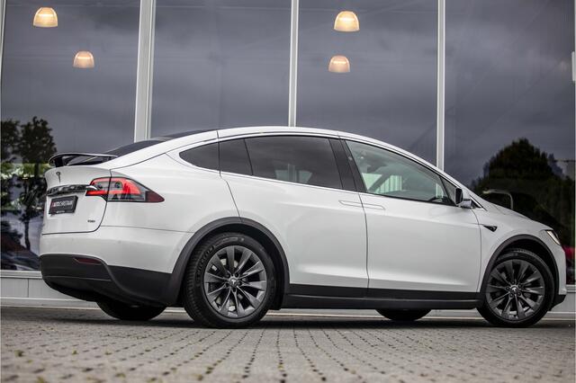 Tesla Model X 75D Base 7p. | Autopilot | 20"