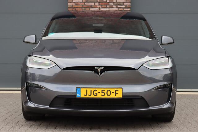 Tesla Model X Plaid AWD 6p. 100kWh | 1020pk | 71.500,- ex BTW | Luchtvering | Autopilot | Carbon | Trekhaak | Stoelventilatie | Leder | Sterrenhemel | Display Achter | Verwarmd Stuurwiel |
