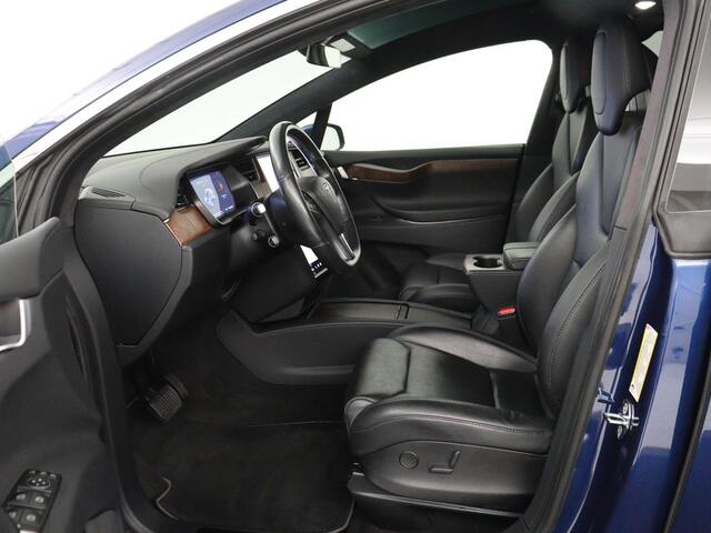 Tesla Model X Long Range | SOH 100% | Panoramadak | Trekhaak | 360 Camera | Stoel & Stuurverwarming | Adaptive cruise | Navigatie | DAB+ | Bluetooth | Climate control | Self-driving | Sfeerverlichting