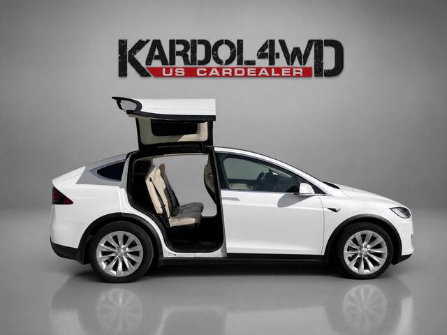 Tesla Model X 75D Base 7p.