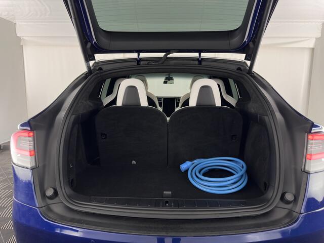 Tesla Model X 90D Base [6-Pers] Aut. *PANO-WINDOW | AUTO-PILOT | LEATHER-FABRIC | NAVI-FULLMAP | FULL-LED | AIRSUSPENSION | DIGI-COCKPIT | CCS-FASTLOADER | KEYLESS | DAB+ | HEATED-SPORTSEATS | PRIVACY-GLASS | 20"ALU*