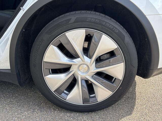 Tesla Model Y Long Rang AWD AUTOPILOT | LEDER | TESLA GARANTIE T/M 6-2027
