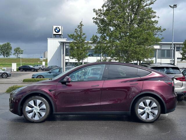 Tesla Model Y RWD 58 kWh Full Self-Driving computer 4 |Midnight Cherry Red | Panoramadak
